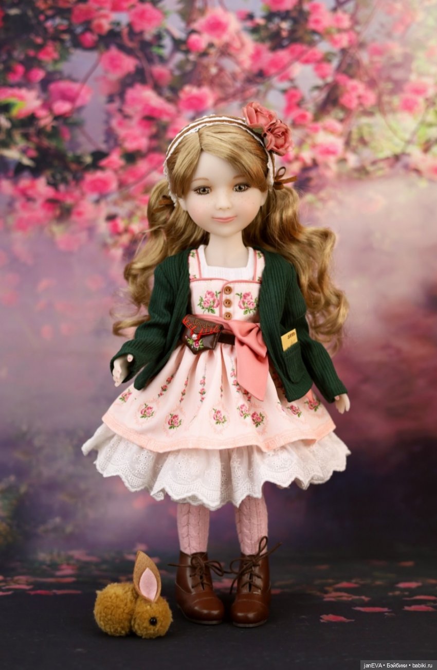 Куклы Руби Ред 37 см за 2024 год