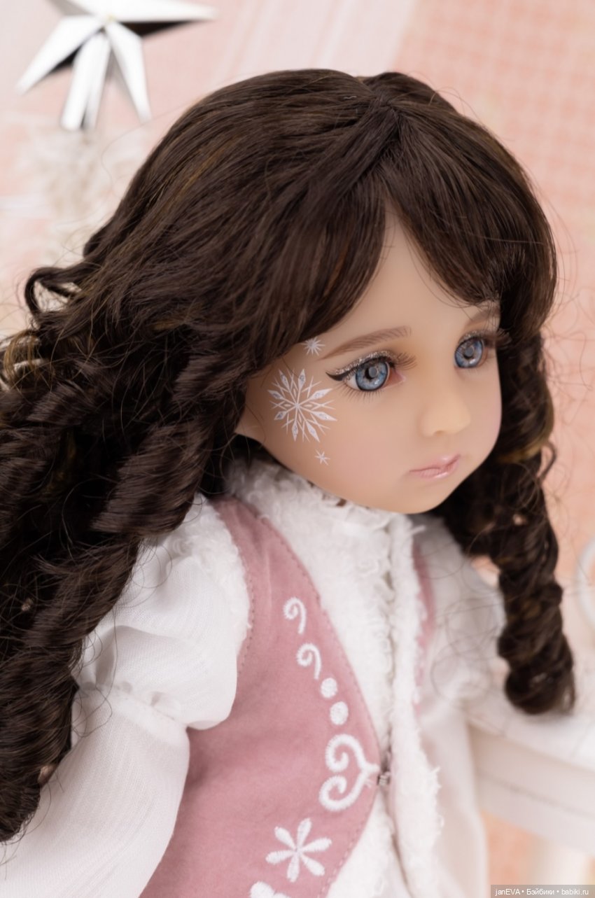 Куклы Руби Ред 37 см за 2024 год