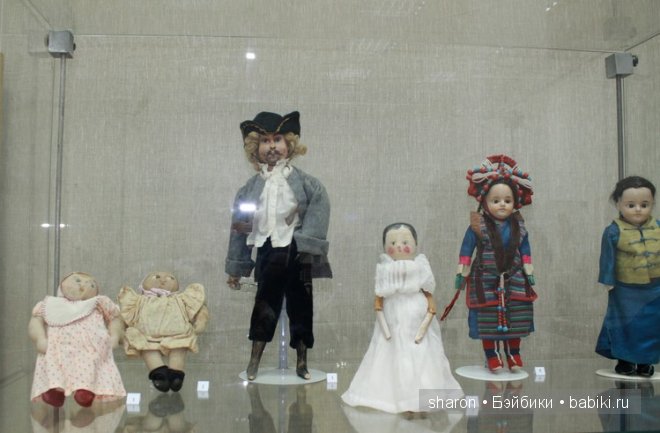 Выствка Антикварных Кукол-"Много Кукол не Бывает"