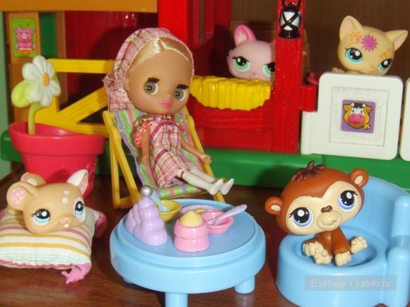 Малышка Лиза отдыхает на даче у друзей | Бэйбики Малышка Лиза отдыхает на даче у друзей