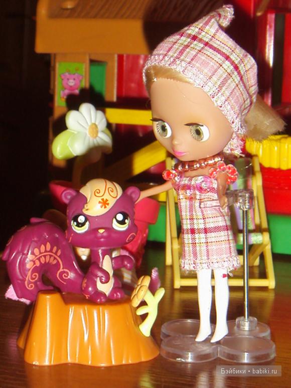 Малышка Лиза отдыхает на даче у друзей | Бэйбики Малышка Лиза отдыхает на даче у друзей