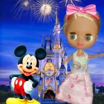 Лиза в Диснейленде!