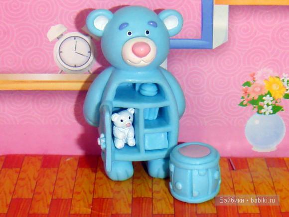 Книжки у Мишки