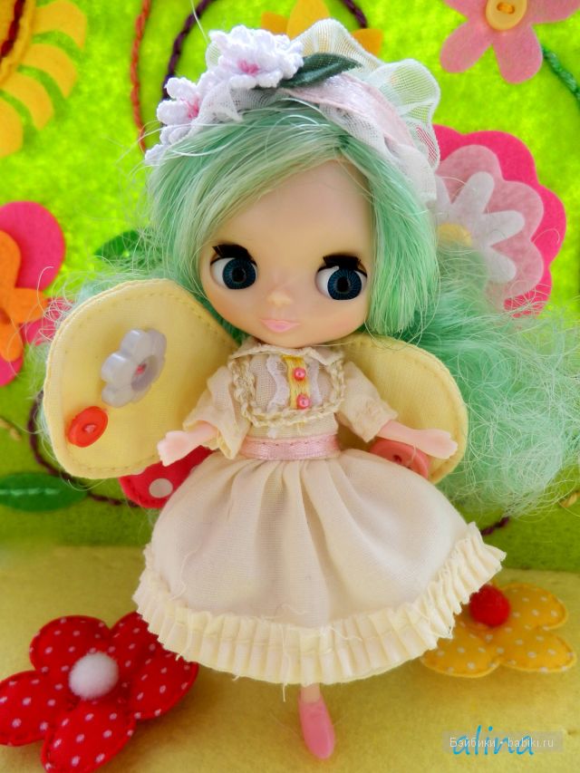Petite blythe "Butterfly Wings" фирмы Takara (фото 9)