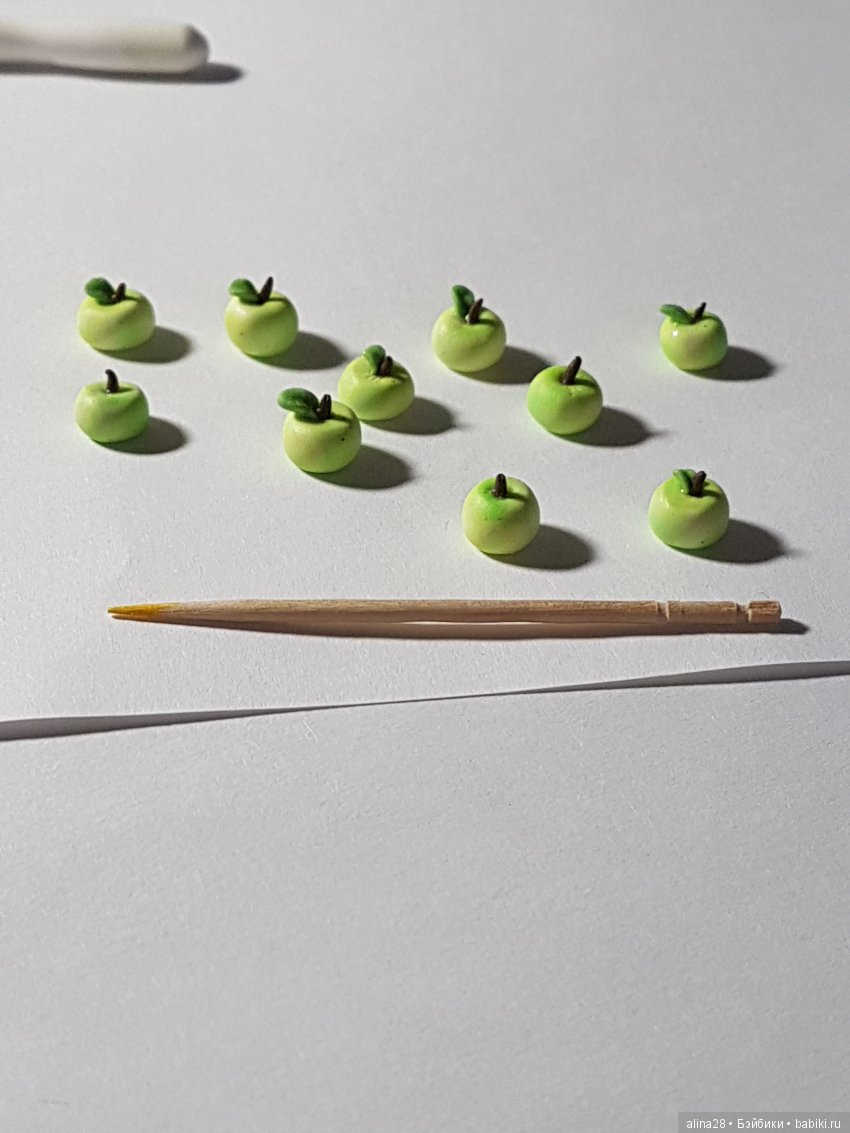 Яблоки и груши из полимерной глины