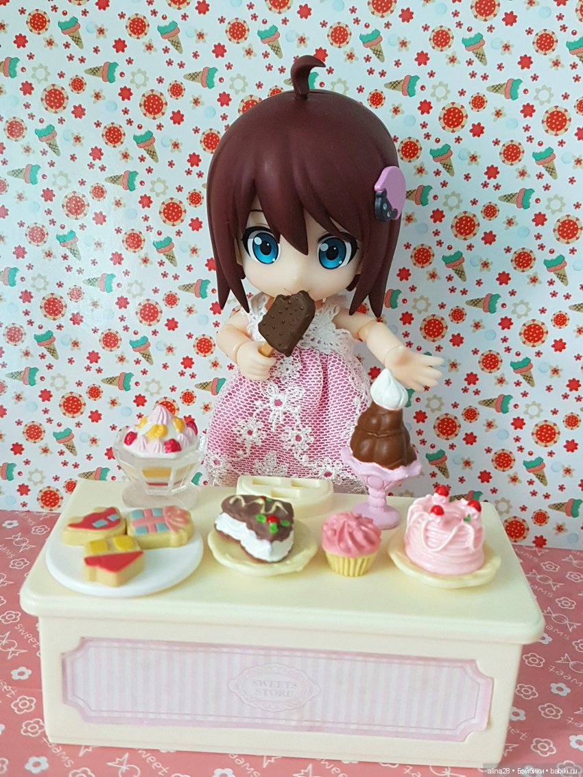 Моя малышка Аня (Cu-poche Anne)