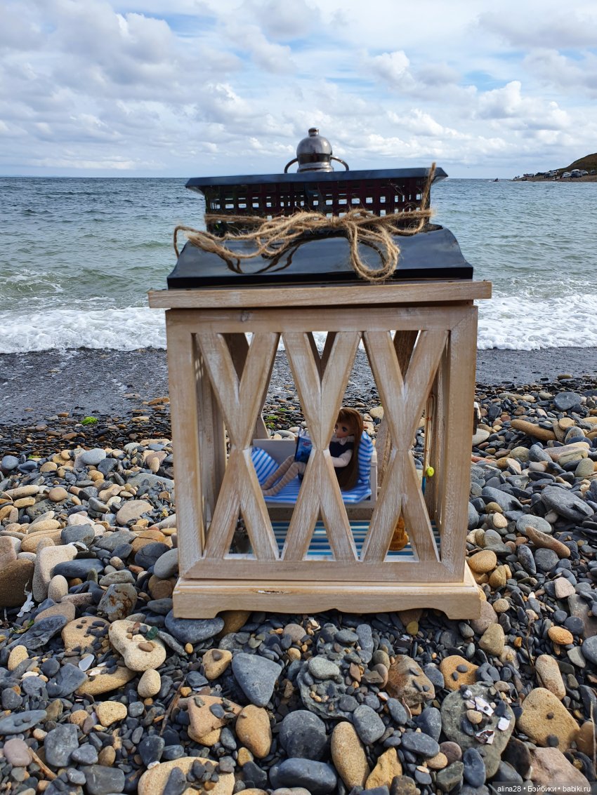 Беседка в морском стиле из декоративного фонаря