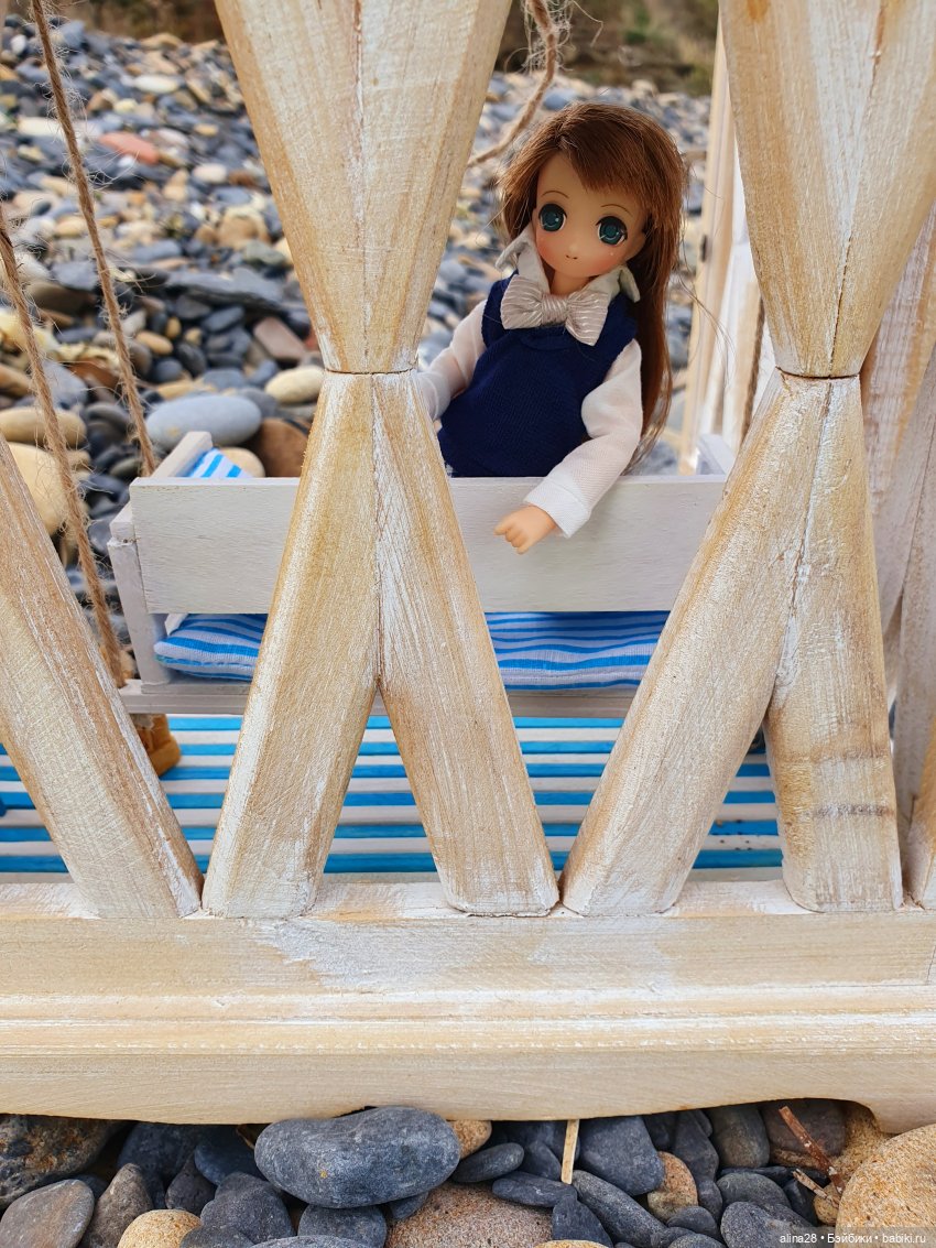 Беседка в морском стиле из декоративного фонаря