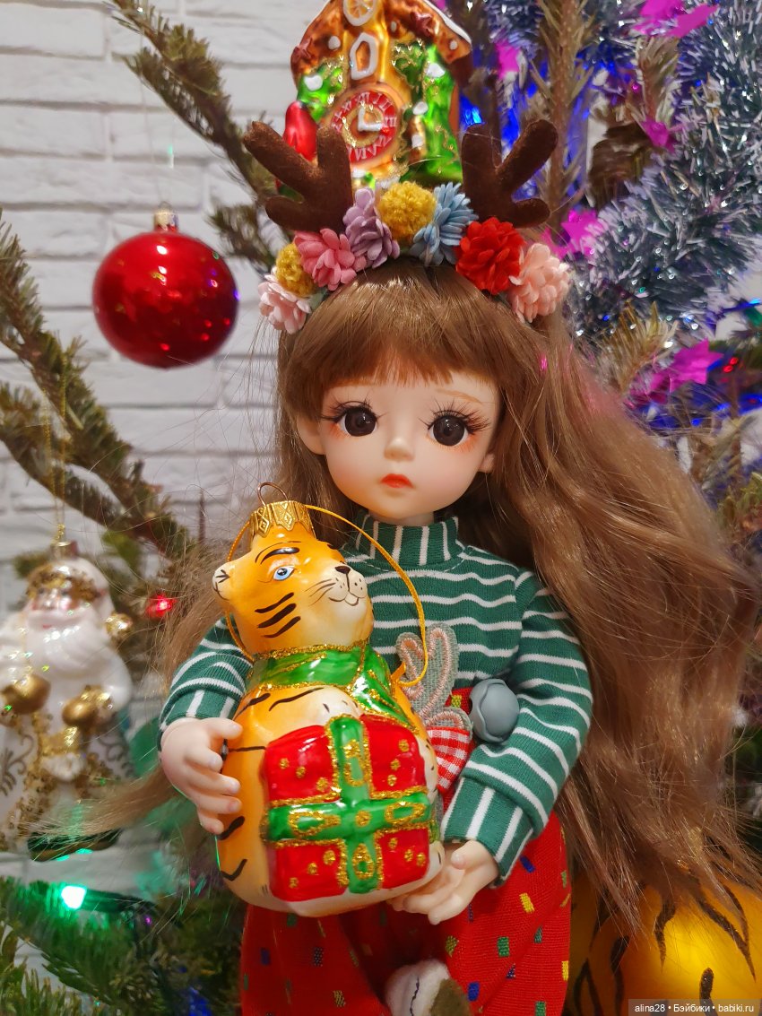 Как Мизуки Рождественским эльфом работала