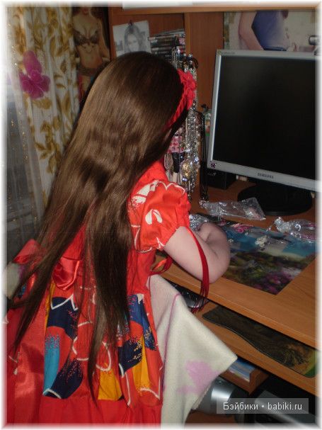 Зелёное и красное! Платья для Алианны своими руками