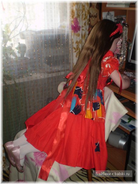 Зелёное и красное! Платья для Алианны своими руками