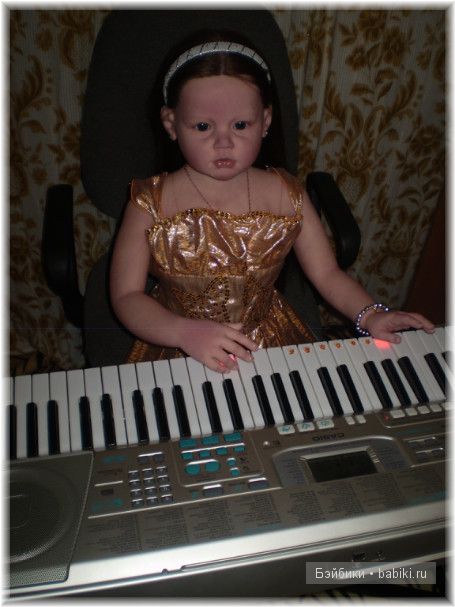 Сияния золота! Праздничное платья для Алианны своими руками