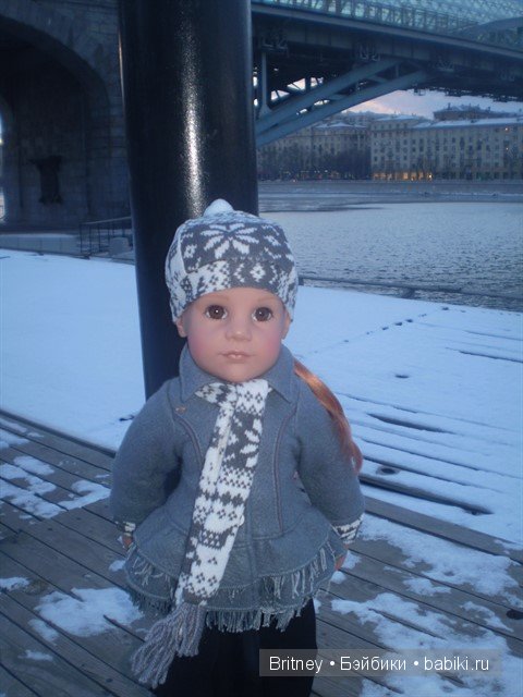 Медина в парке. Кукла Готц