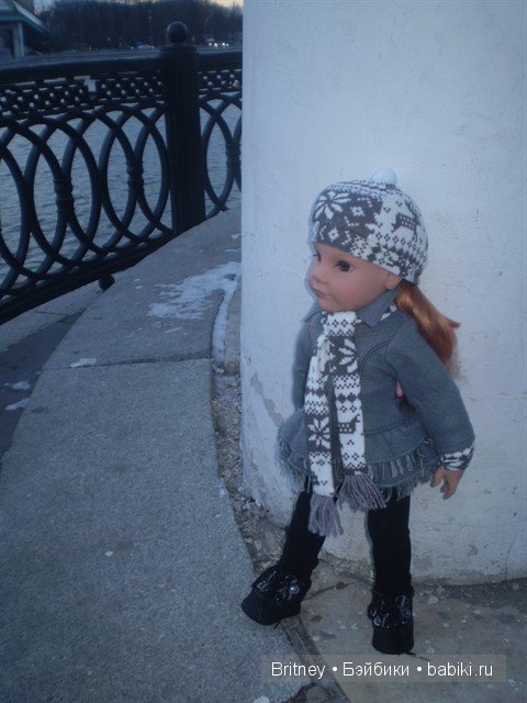 Медина в парке. Кукла Готц