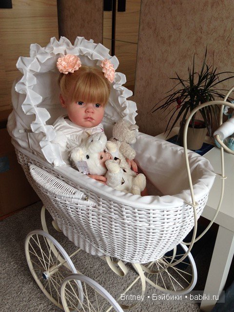 Красивая колясочка для кукол (фото 6)