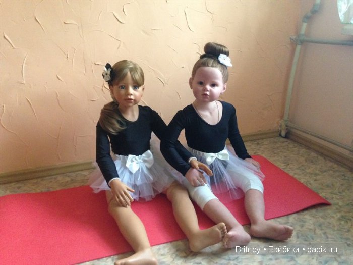 Алианна и Аланна маленькие балеринки