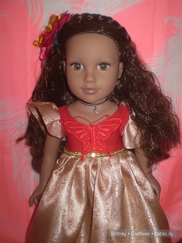 Медина и София Новогодние наряды девочек