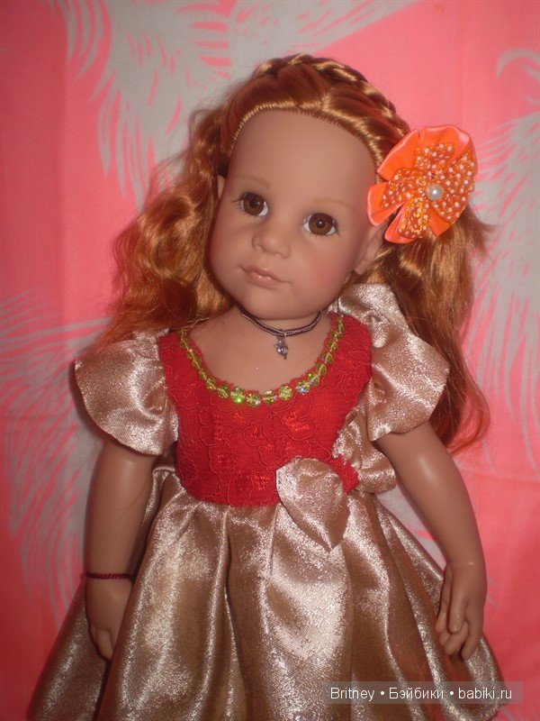 Медина и София Новогодние наряды девочек