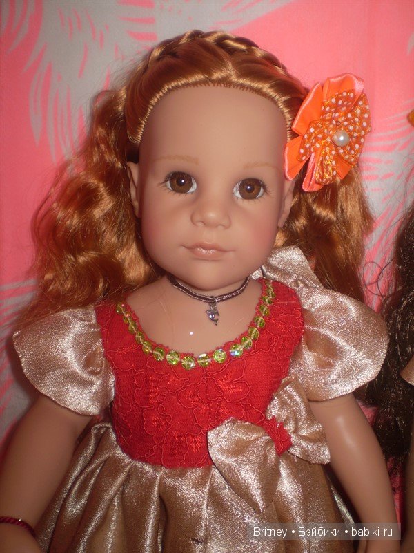 Медина и София Новогодние наряды девочек