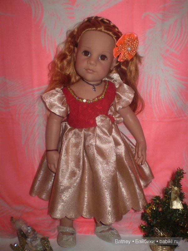 Медина и София Новогодние наряды девочек