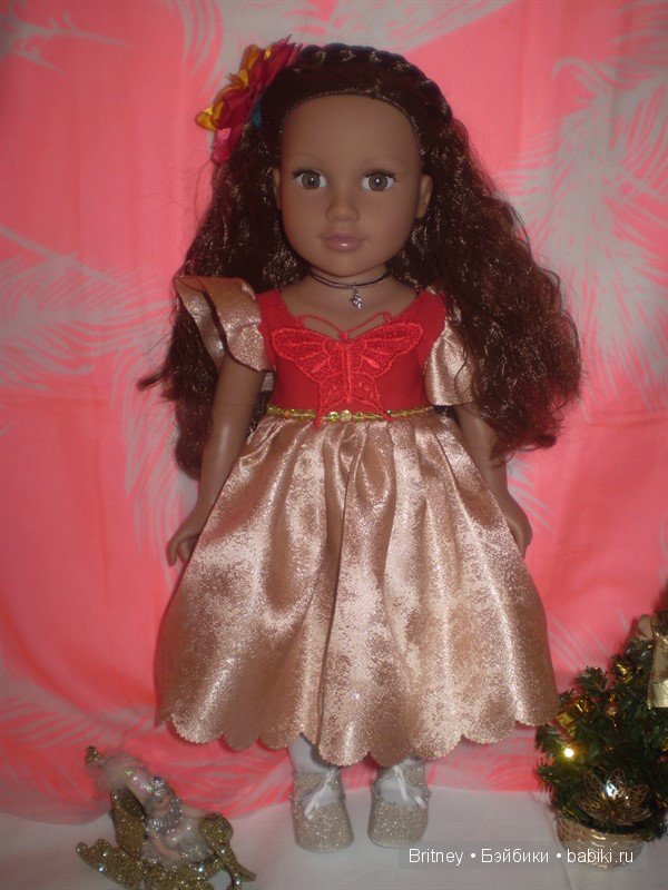 Медина и София Новогодние наряды девочек