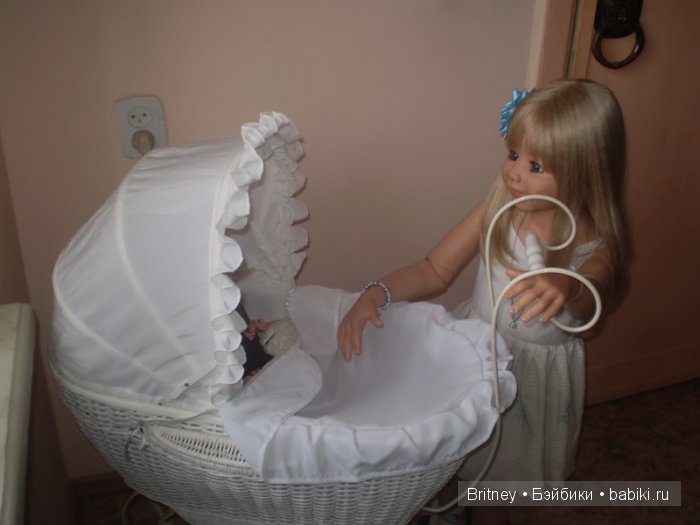 Летнее платьице для Риты — Куклы Monika Levenig и Monika Peter