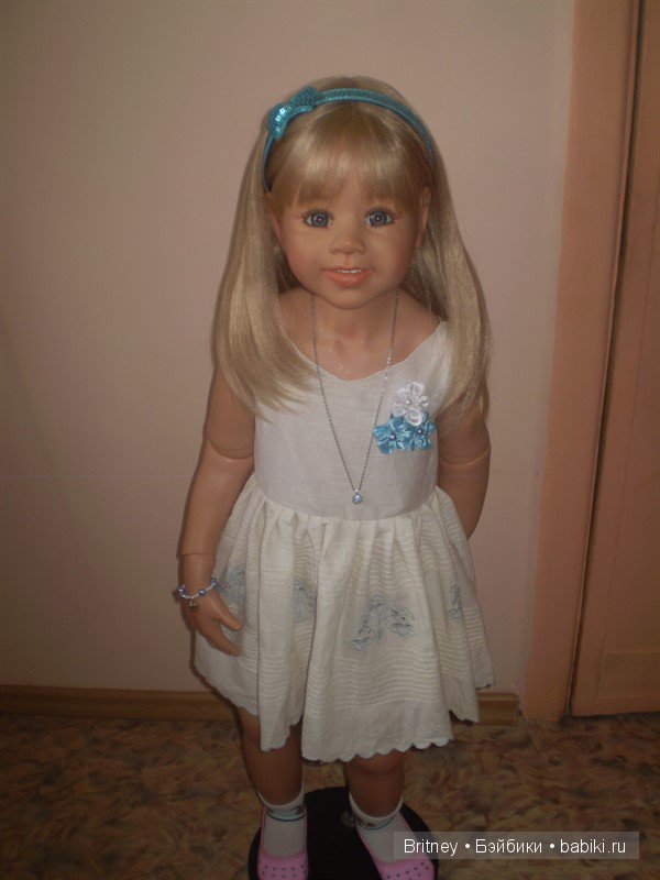 Летнее платьице для Риты — Куклы Monika Levenig и Monika Peter