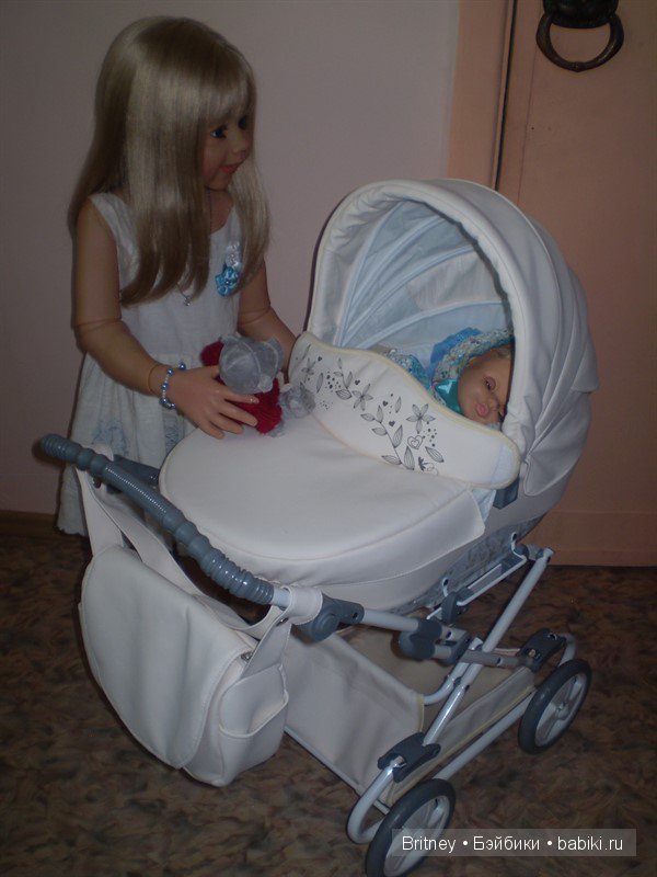 Новая красота, колясочка для кукол
