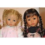 Белоснежка и Краснозорька. Marieke и Tamarah от Joke Grobben