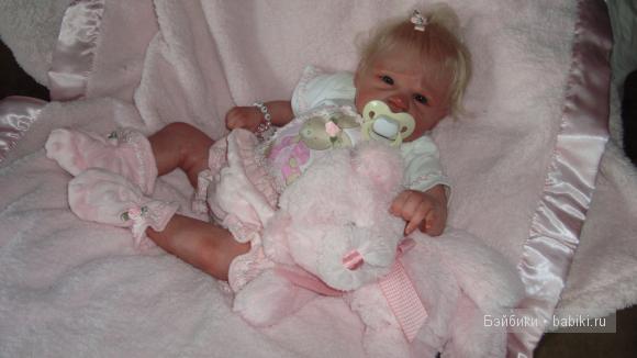 Это малышка Элли. Мой первый и пока единственный реборн