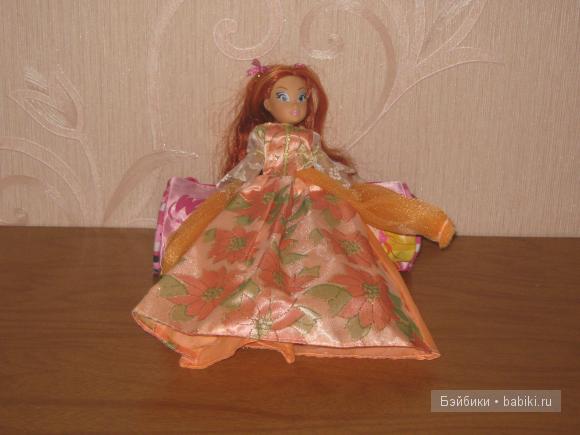 Ещё один подарок - кукла Winх Блум!