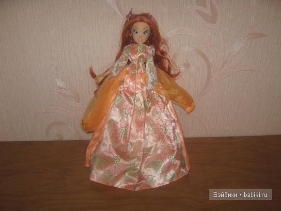 Ещё один подарок - кукла Winх Блум!