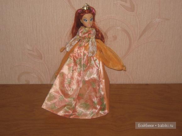 Ещё один подарок - кукла Winх Блум!