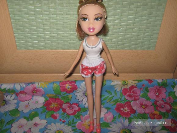 . Одежда для кукол Bratz