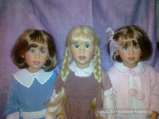 Марен в синем и Марен в розовом, и  Паула