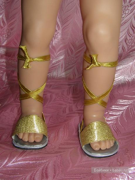 Много обуви не бывакт — Одежда и обувь для кукол своими руками: фото (фото 4)