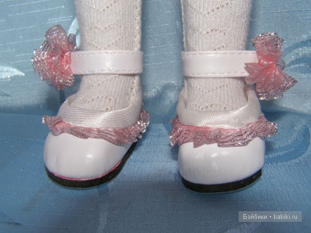 белые туфли