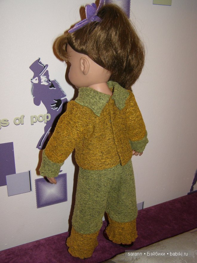 Зеленый комплект для куколки Иришки