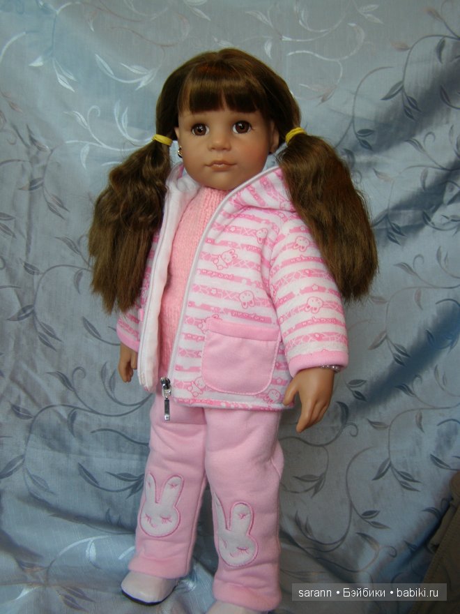 Две сестрички: Ангелина и Иришка любят модничать (фото 10)