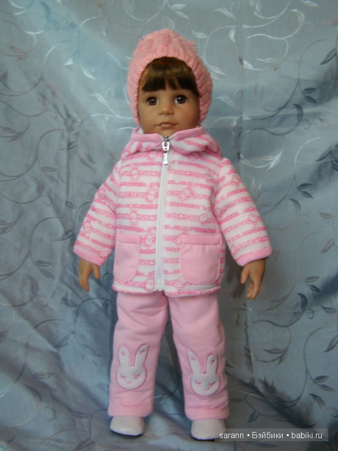 Две сестрички: Ангелина и Иришка любят модничать