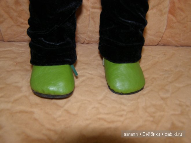 Две сестрички: Ангелина и Иришка любят модничать