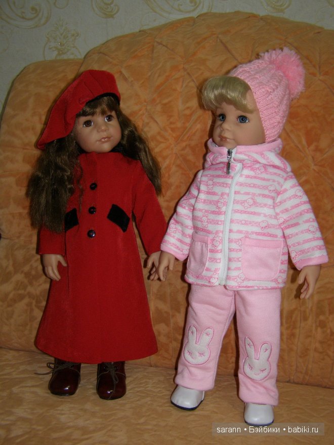 Две сестрички: Ангелина и Иришка любят модничать
