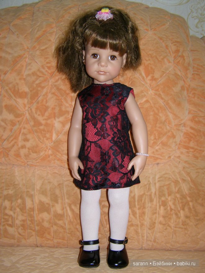 Две сестрички: Ангелина и Иришка любят модничать