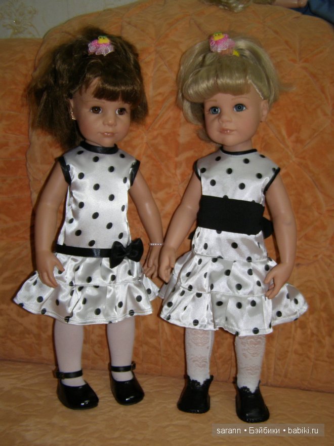 Две сестрички: Ангелина и Иришка любят модничать