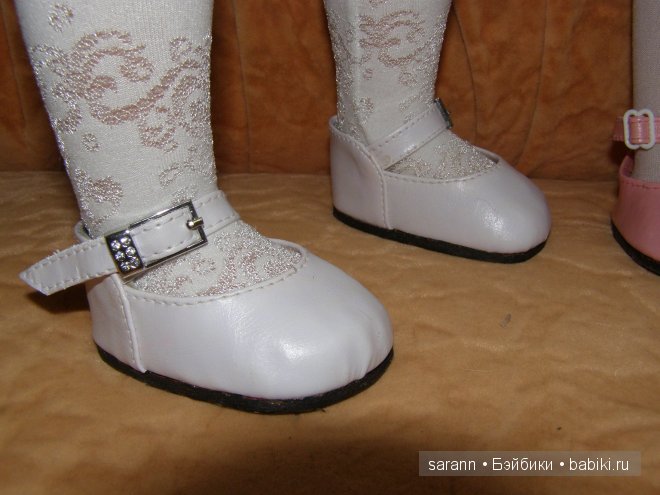 Две сестрички: Ангелина и Иришка любят модничать