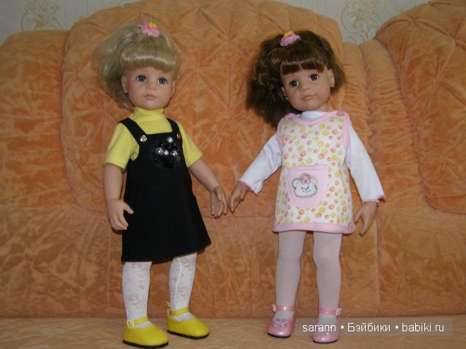 Две сестрички: Ангелина и Иришка любят модничать