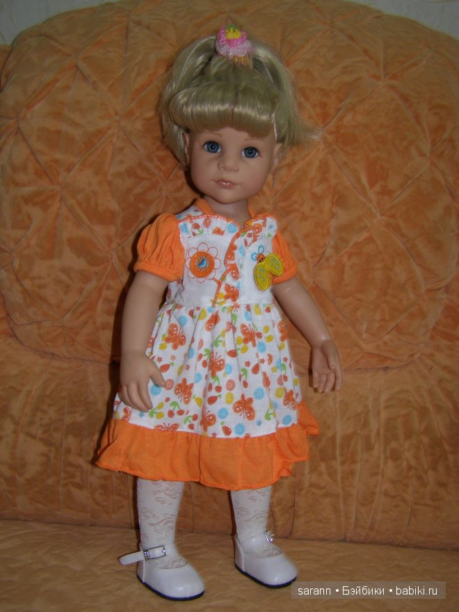 Две сестрички: Ангелина и Иришка любят модничать