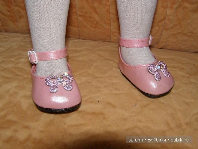 Две сестрички: Ангелина и Иришка любят модничать