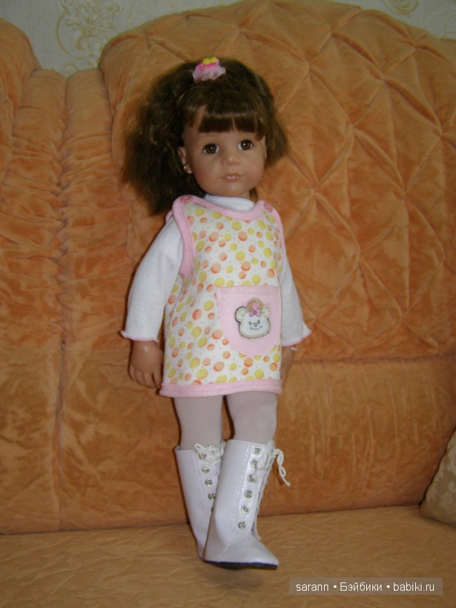 Две сестрички: Ангелина и Иришка любят модничать