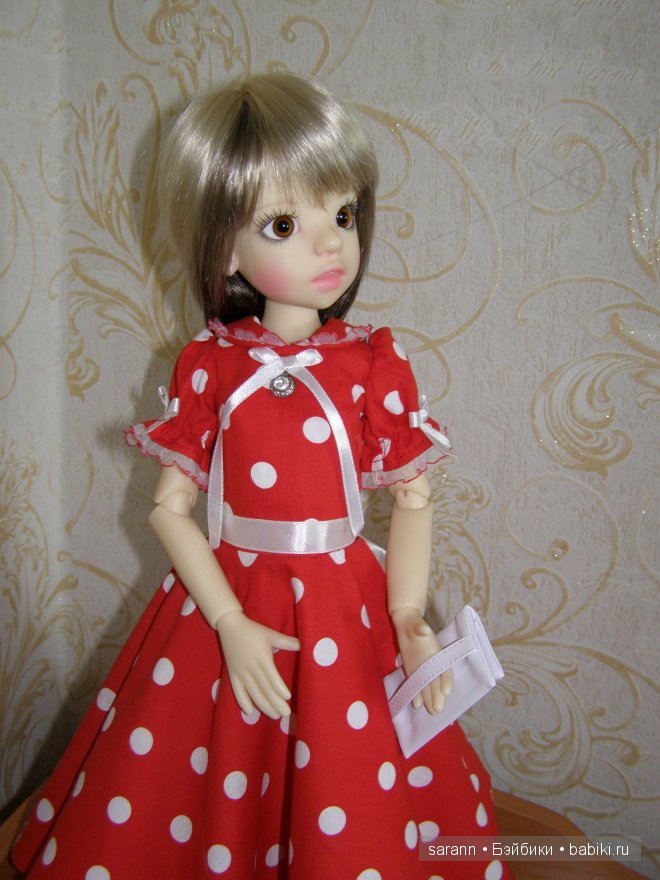 Необходимый аксессуар - дамская сумочка для куклы (фото 8)